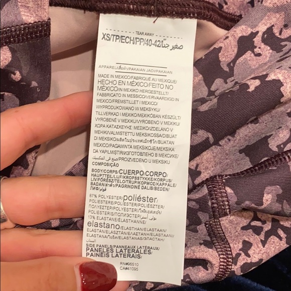 Under Armour : Camo Workout Pants - Picture 8 of 10